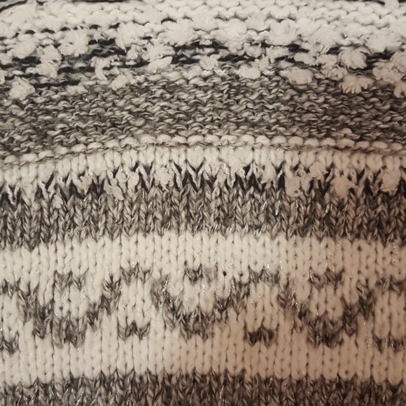 Abercrombie Kids patterned sweater - Picture 4 of 4